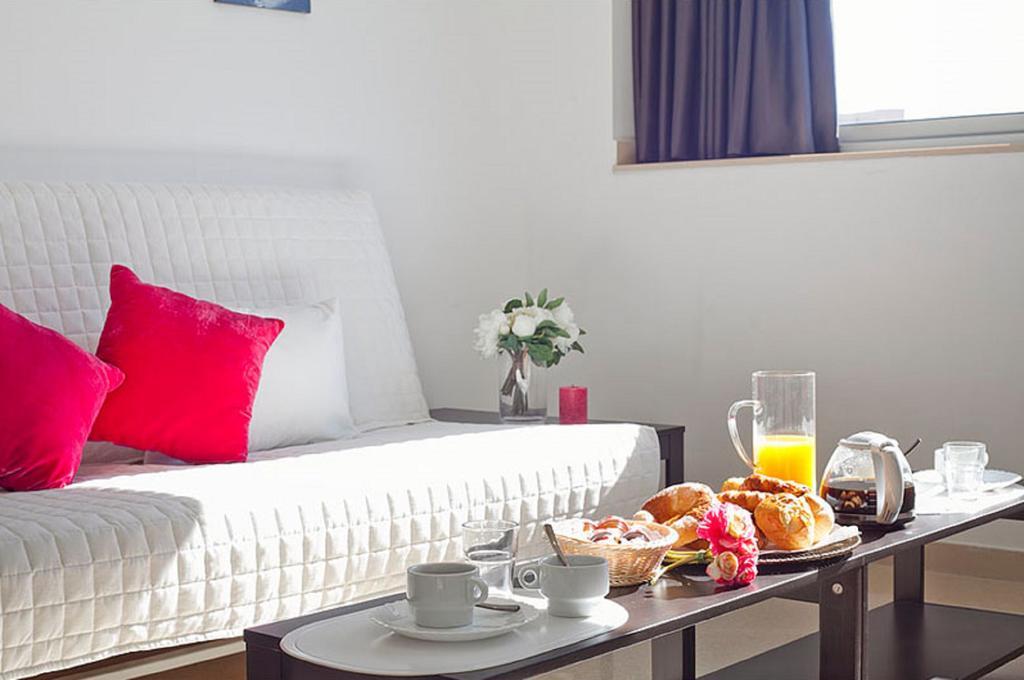 Charmsuites Paralel Барселона Екстериор снимка